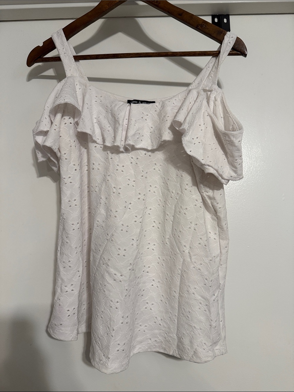 Cable & Gauge White Eyelet Cold-Shoulder Ruffle Blouse